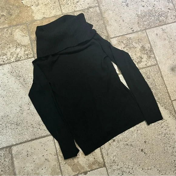 Vintage GAP Black Wool Turtleneck Sweater size S - Picture 3 of 4